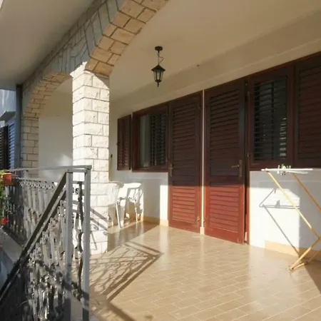 Apartment Radovan *